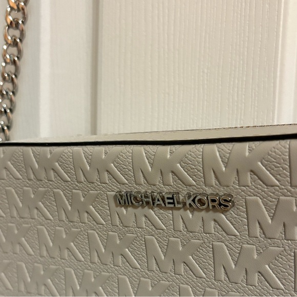Michael Kors Embossed Logo Leather Purse | Gray - Picture 3 of 6